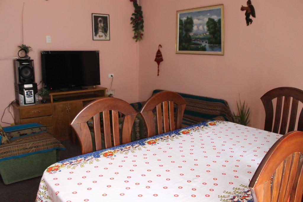 Hostal Cali Путре Экстерьер фото